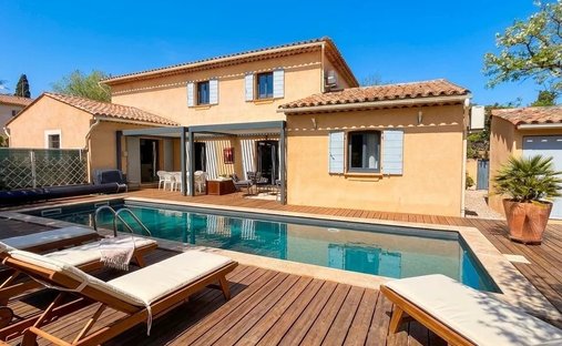 Villa in Peripherie, Les Arcs, France 1