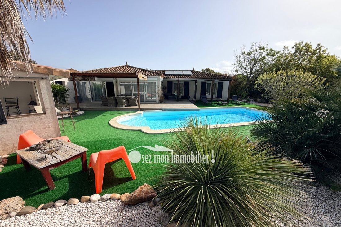 Villa in Zone Agricole, Marseillan, France 1 - 17716008