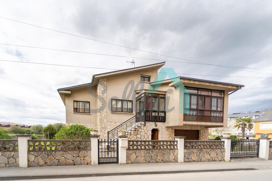 Villa in Ribadeo (District), Ribadeo, Spain 2 - 17716940