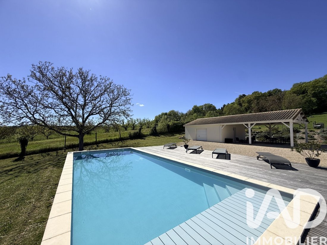 House in Vouneuil-sur-Vienne, Nouvelle-Aquitaine, France 2 - 17714522