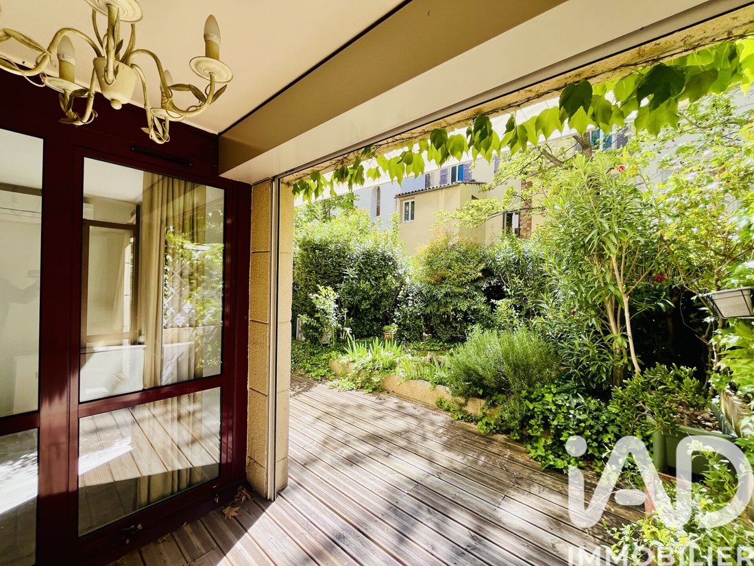 Apartment in Mazenod-Bellevue-Saint Donat-Banon, Aix-en-Provence, France 1 - 17713837