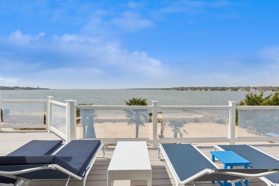 Hampton Bays, New York, United States 1 - 17712958