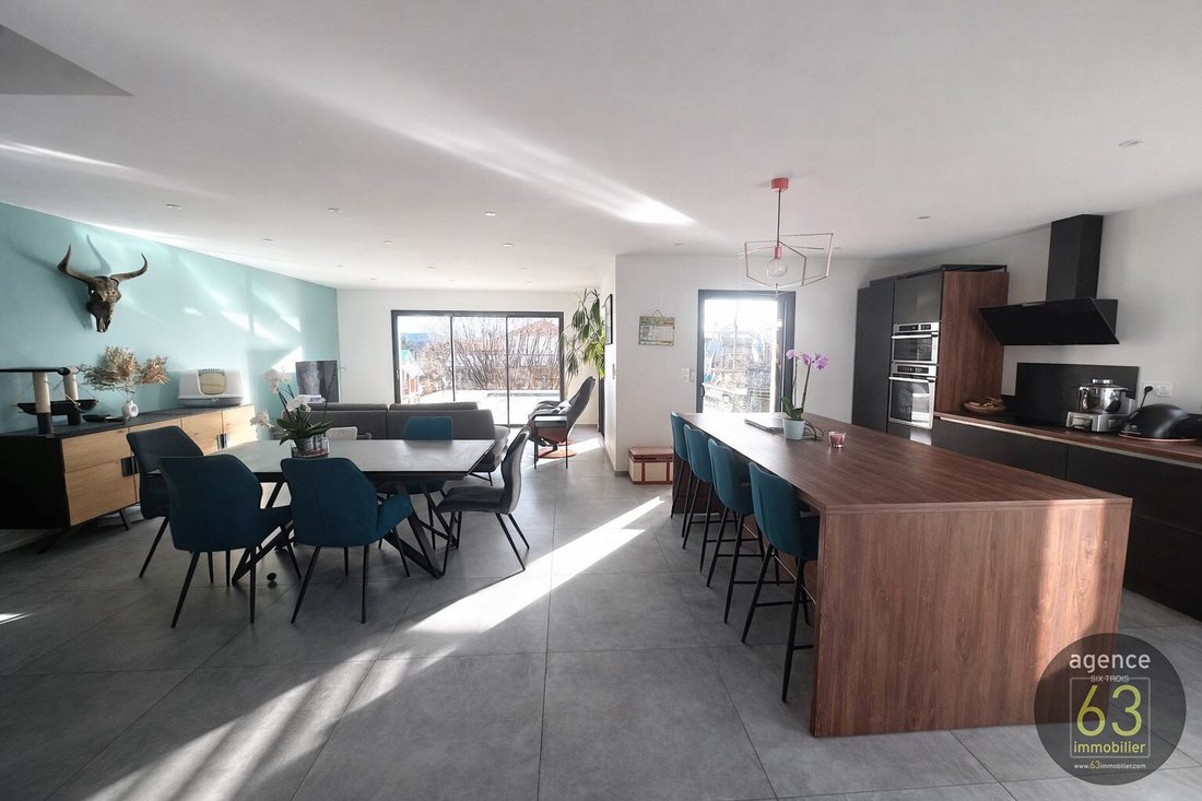 House in Saint-Amant-Tallende, Auvergne-Rhône-Alpes, France 3 - 17715504