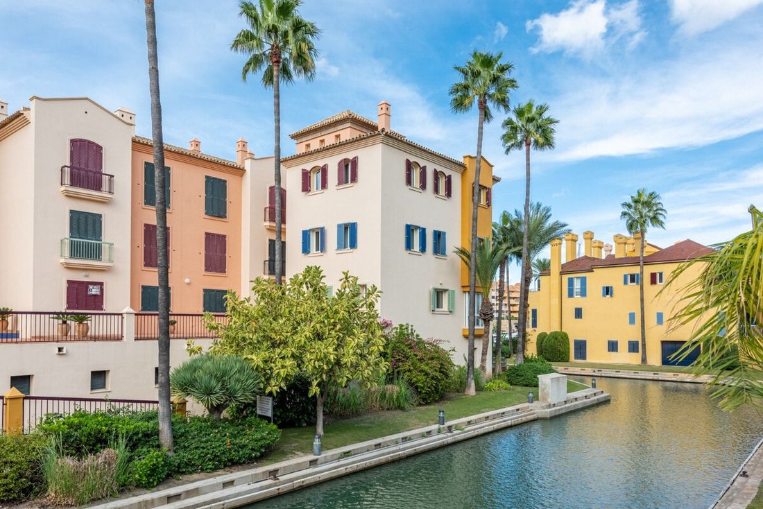 Appartamento a Sotogrande, San Roque, Andalusia 1 - 17570264