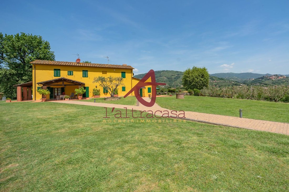Autres à Uzzano, Toscane, Italie 3 - 17714651