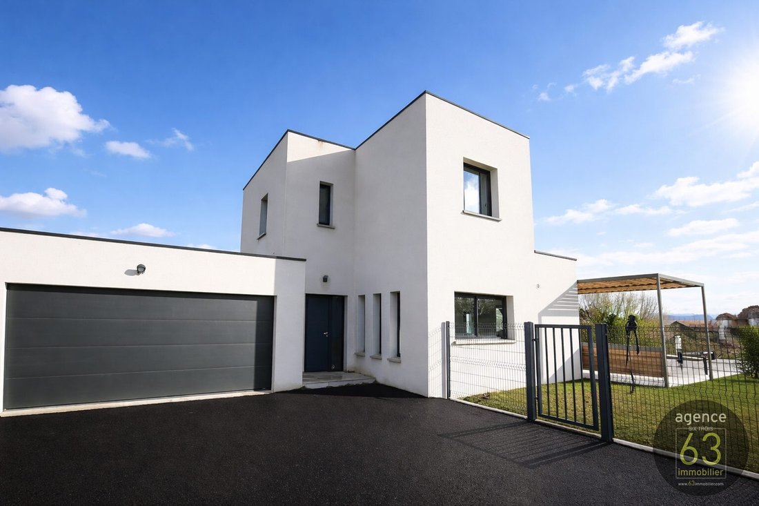 House in Saint-Amant-Tallende, Auvergne-Rhône-Alpes, France 2 - 17715504