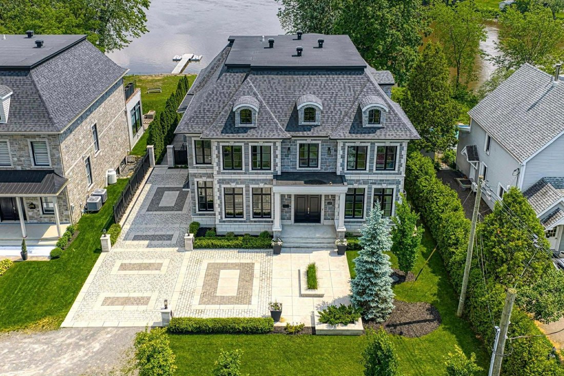 House in Laval, Quebec, Canada 2 - 17560861