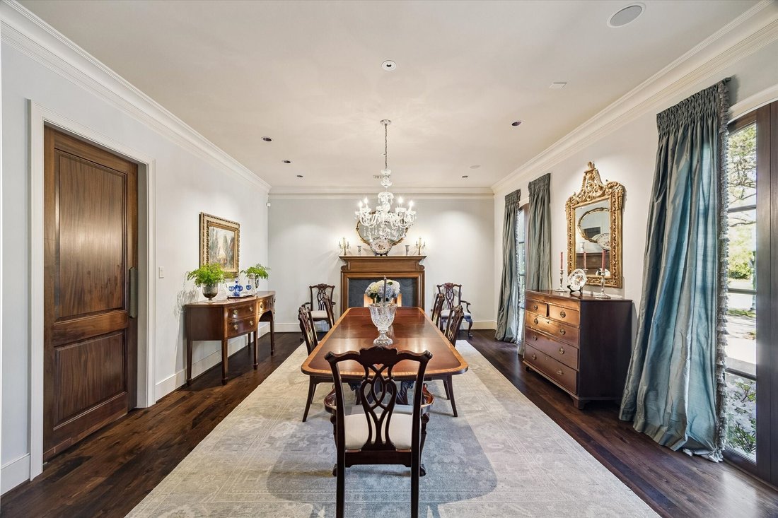 House in Houston, Texas, United States 5 - 17424427