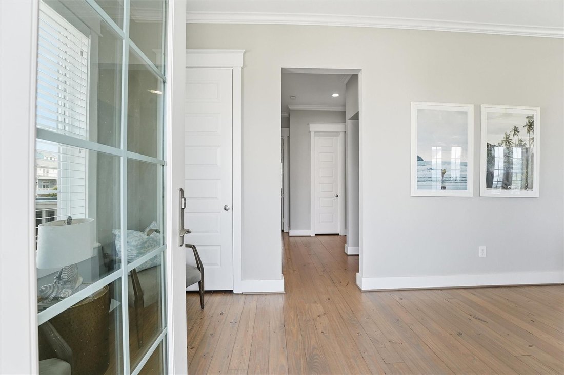 House in Galveston, Texas, United States 2 - 17714427