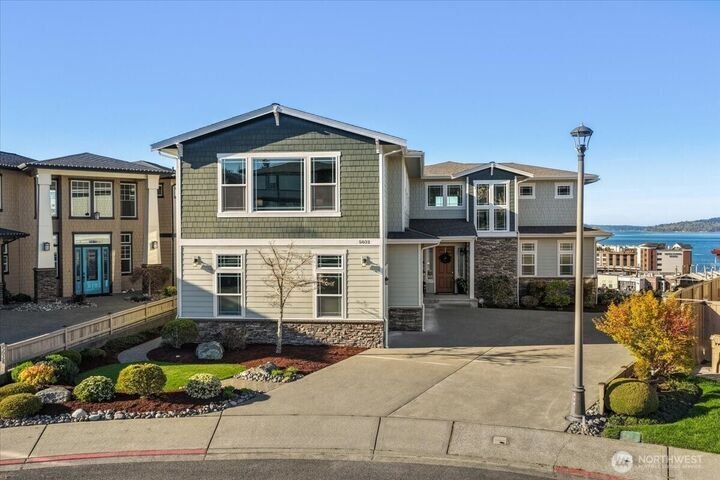 House in Tacoma, Washington, United States 1 - 17718661