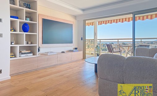 Apartment in Maurice Jeanpierre, Le Cannet, France 1
