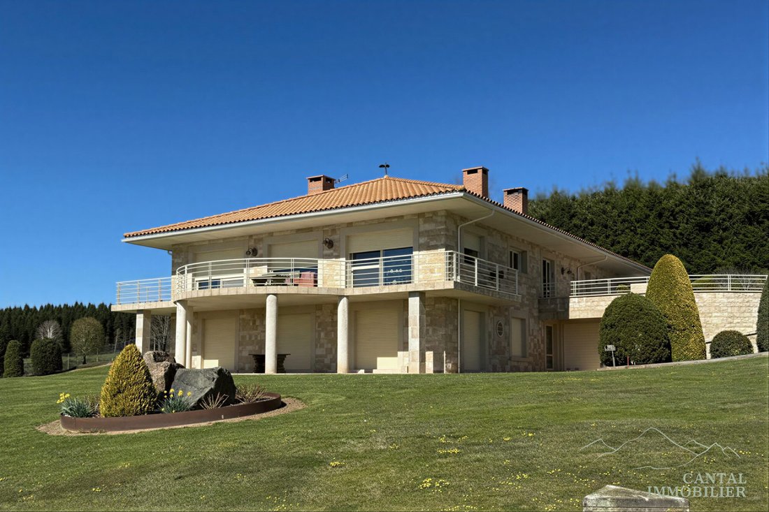 Villa in Clavieres, Auvergne-Rhône-Alpes, France 2 - 17718582