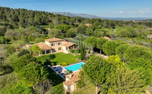House in Le Tholonet, Provence-Alpes-Côte d'Azur, France 1