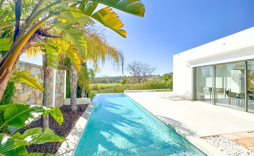 Villa in Orihuela, Valencian Community, Spain 1