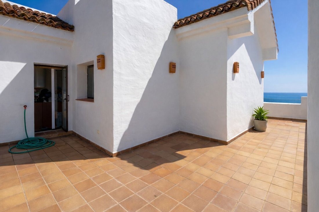 Penthouse in La Alcaidesa, San Roque, Andalusia 4 - 17569829