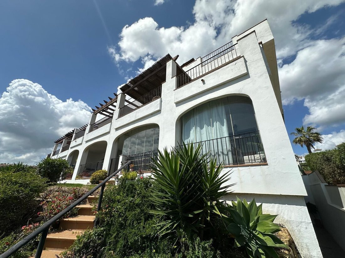 Apartment in La Alcaidesa, San Roque, Andalusia 1 - 17569949