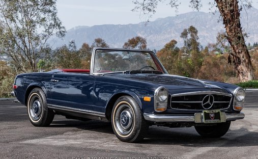 Mercedes-Benz 250SL in Los angeles, ca 1
