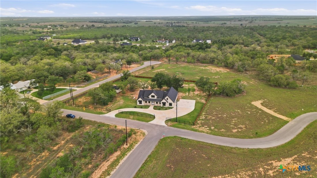 House in Gonzales, Texas, United States 2 - 17718883