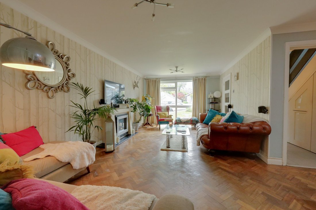 House in Burgess Hill, England 3 - 17719317