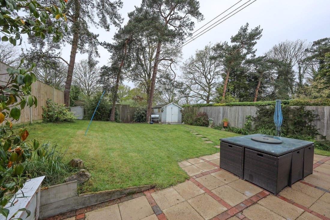 House in Burgess Hill, England 2 - 17719317