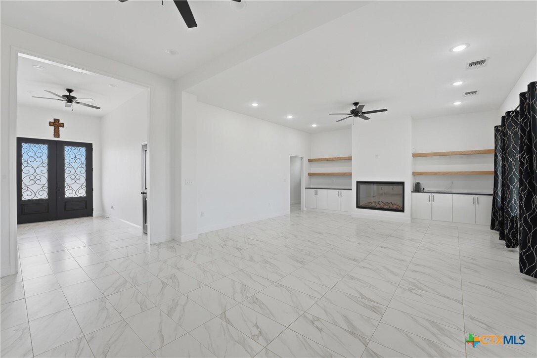 House in Gonzales, Texas, United States 5 - 17718883