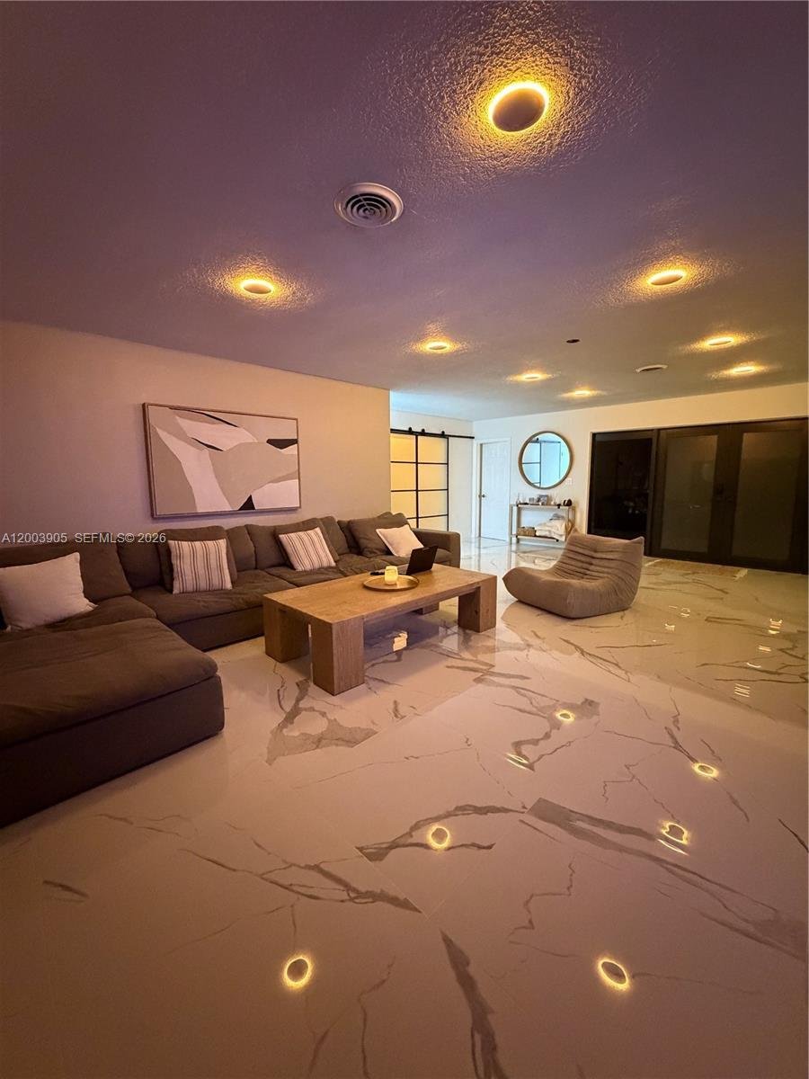 House in North Miami Beach, Florida, United States 3 - 17719017