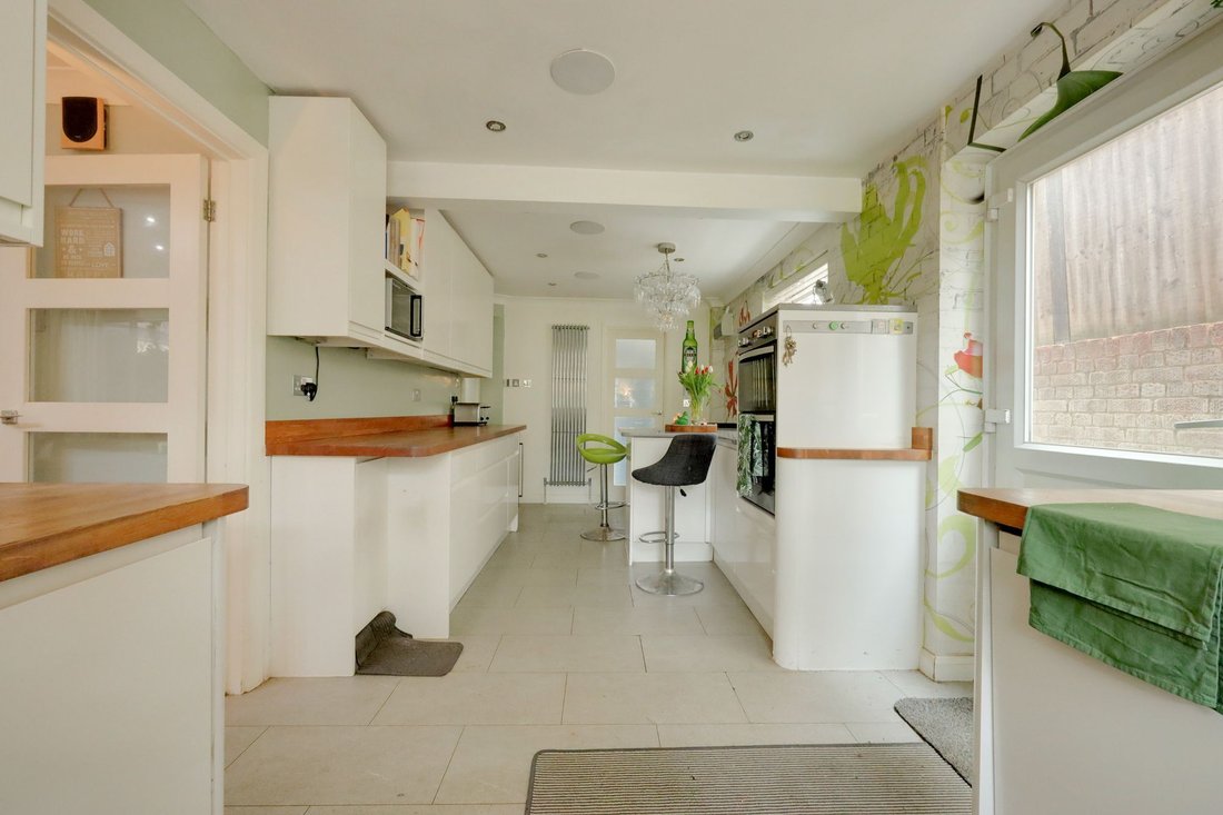 House in Burgess Hill, England 5 - 17719317