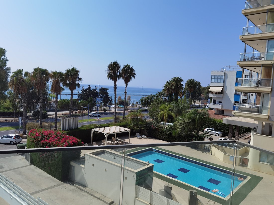 Apartment in Agios Tychon, Limassol, Cyprus 4 - 17719145