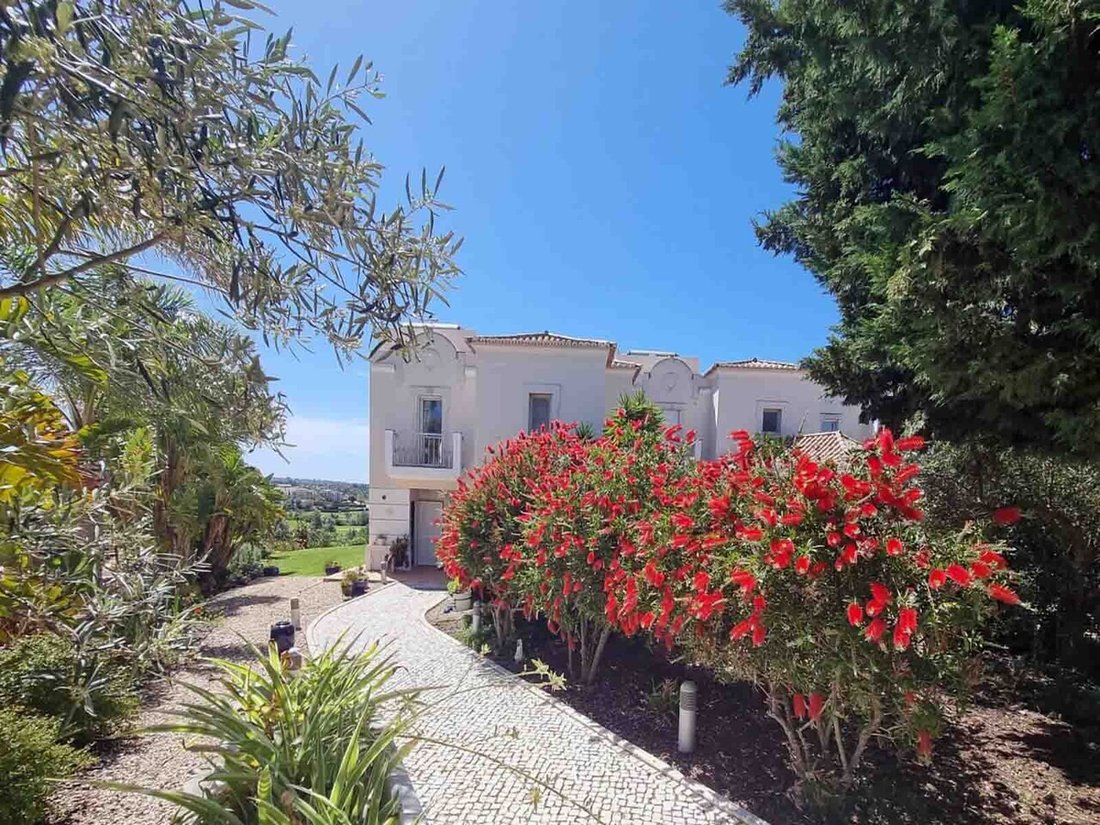 House in Estombar e Parchal, Algarve, Portugal 1 - 16700915
