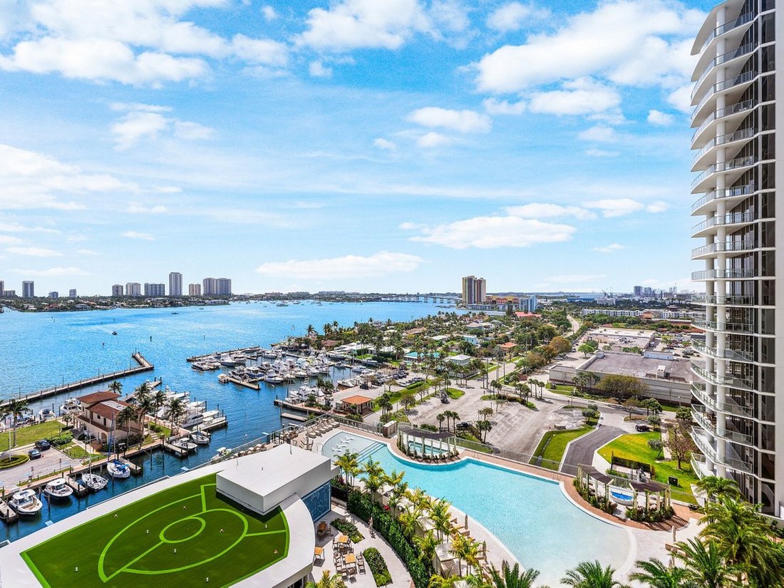 Condo in Lake Park, Florida, United States 2 - 17719264