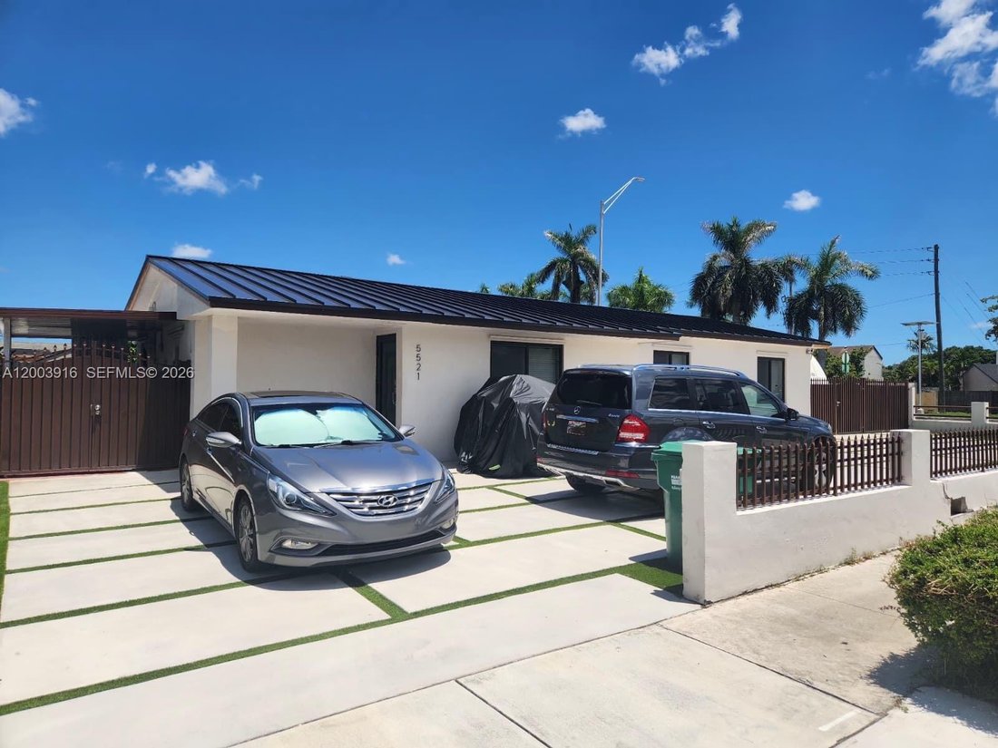 House in Miami, Florida, United States 2 - 17719014