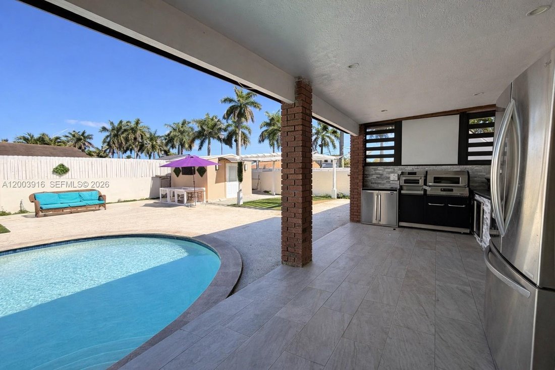 House in Miami, Florida, United States 4 - 17719014