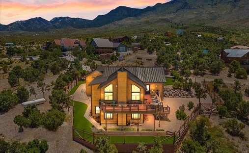 House in Mount Charleston, Nevada, United States 1