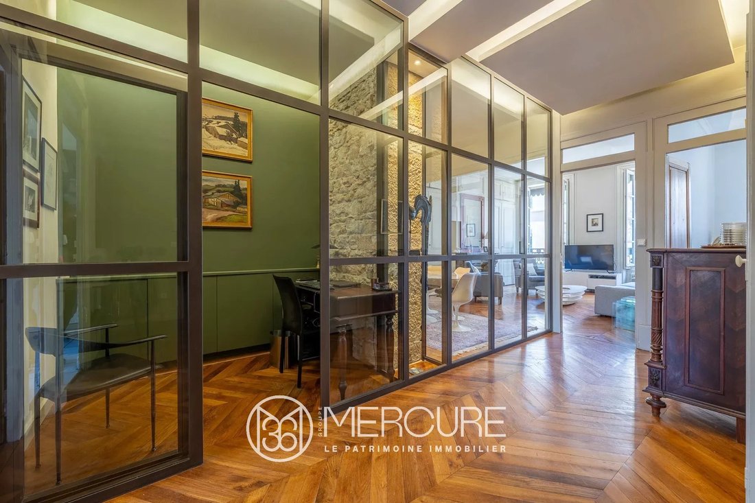Apartment in Cordeliers-Célestins-Bourse, Lyon 2e Arrondissement, Lyon 5 - 17718915