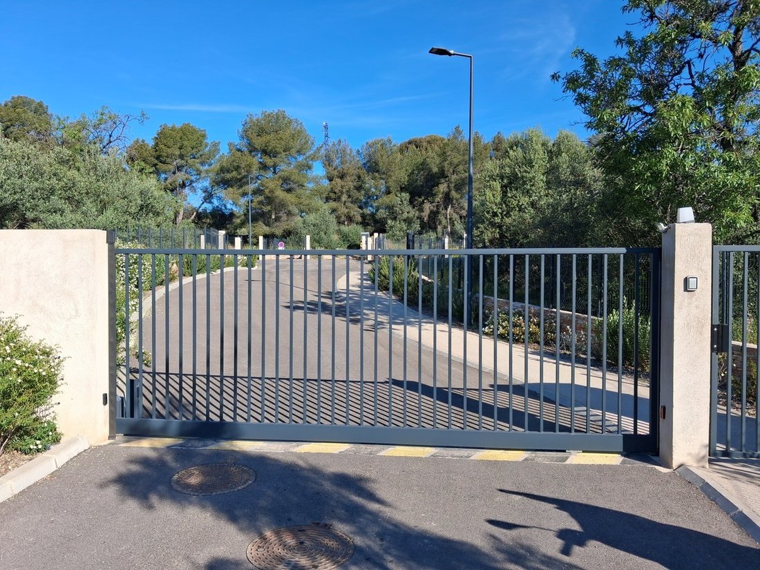 Terrain à La Ciotat, Provence-Alpes-Côte d'Azur, France 3 - 15730145
