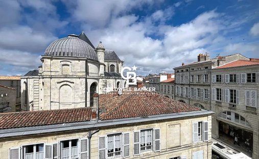 Apartment in Centre Ville, La Rochelle, France 1