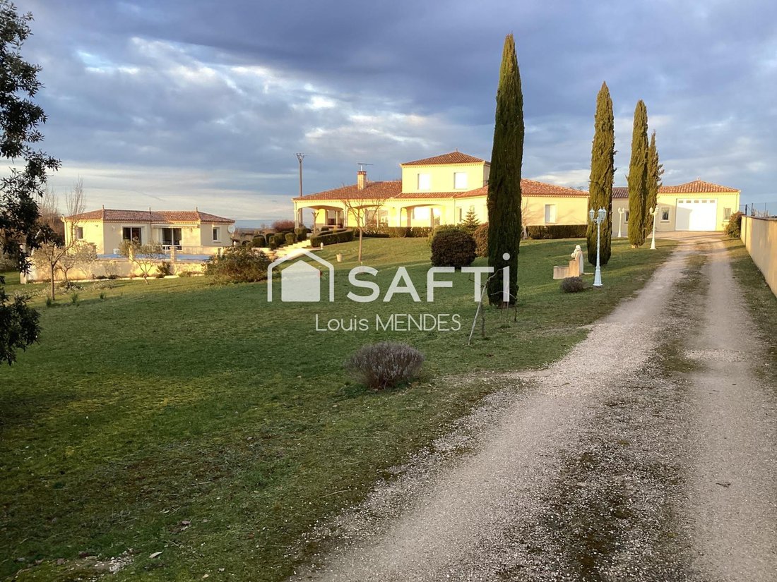 House in Charles de Gaulle, Cahors, France 1 - 16938323