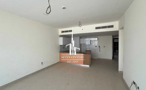 Apartment in JLT / Jumeirah Lakes Towers, Dubai, United Arab Emirates 1
