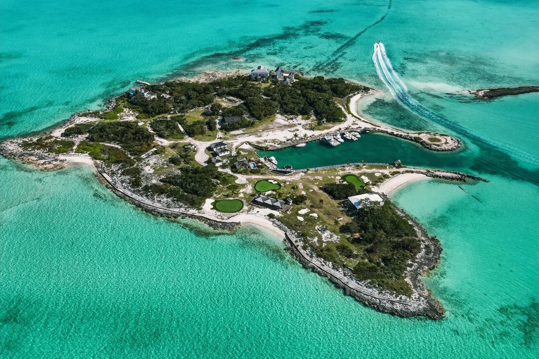 Private Island in Dunmore Town, Harbour Island, The Bahamas 1 - 11332953