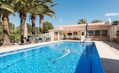 Chalet in l'Albir, l'Alfas del Pi, Valencian Community 1