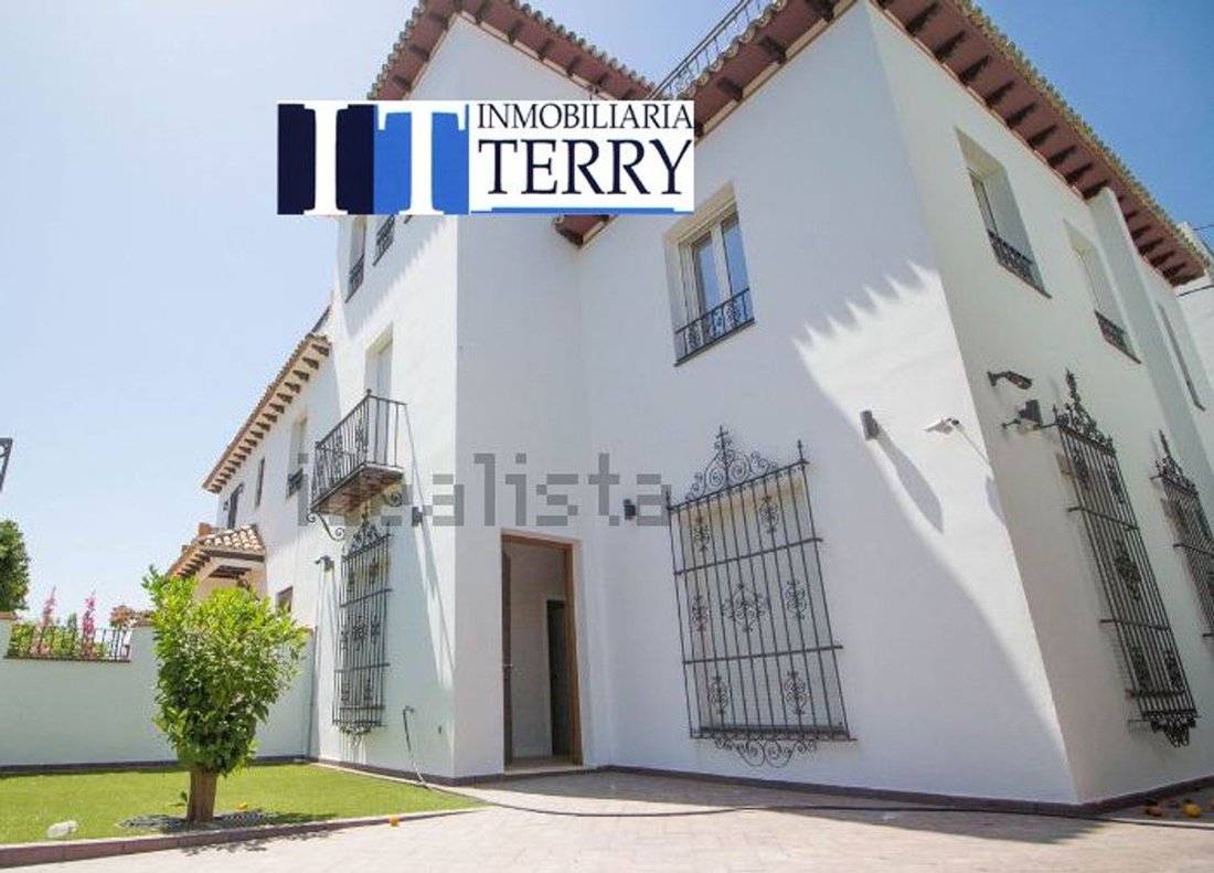 Chalet in Distrito Bellavista-La Palmera, Seville, Spain 1 - 17719530