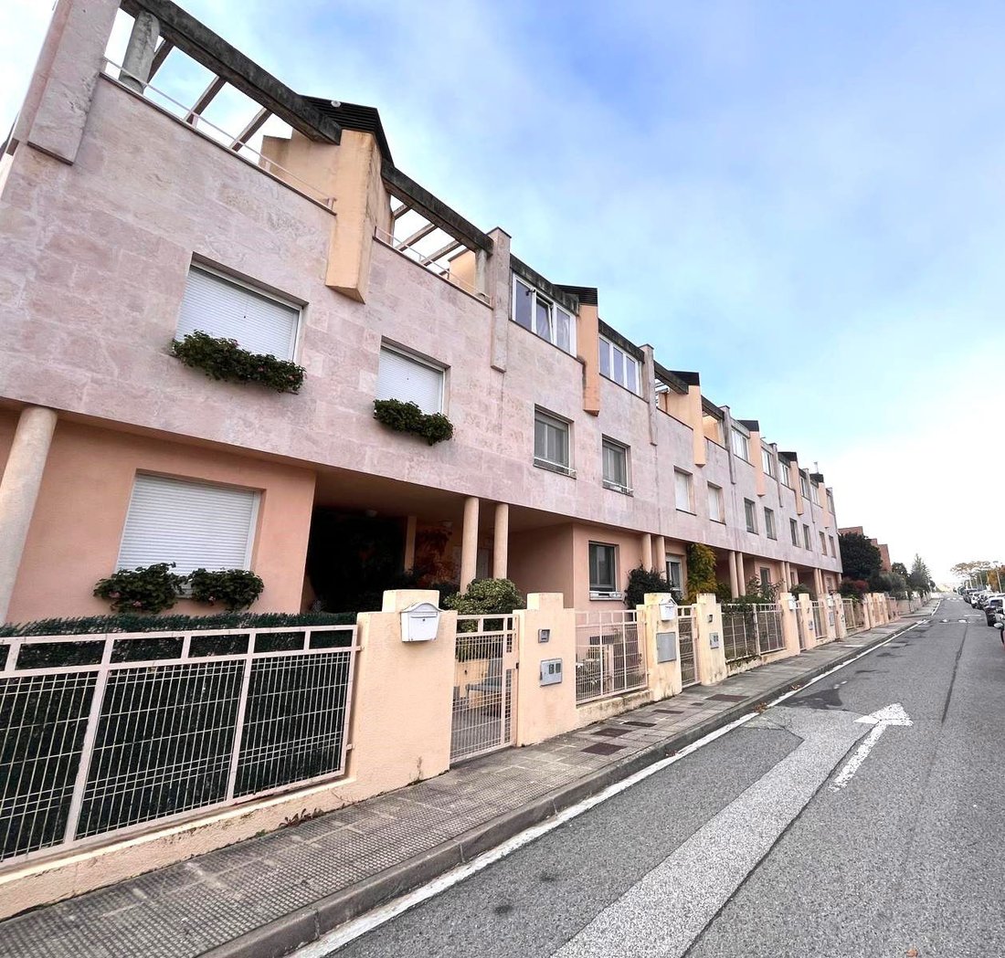 Townhouse in Zizur Mayor / Zizur Nagusia, Navarre, Spain 1 - 17719546