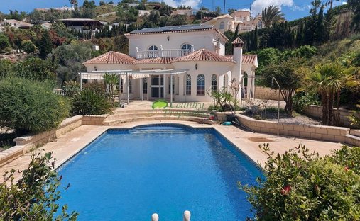 Country House in Arenas, Andalusia, Spain 1