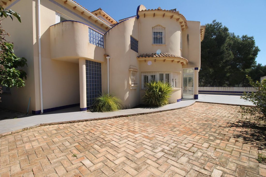 Villa in Orihuela, Land Valencia, Spanien 5 - 12825532