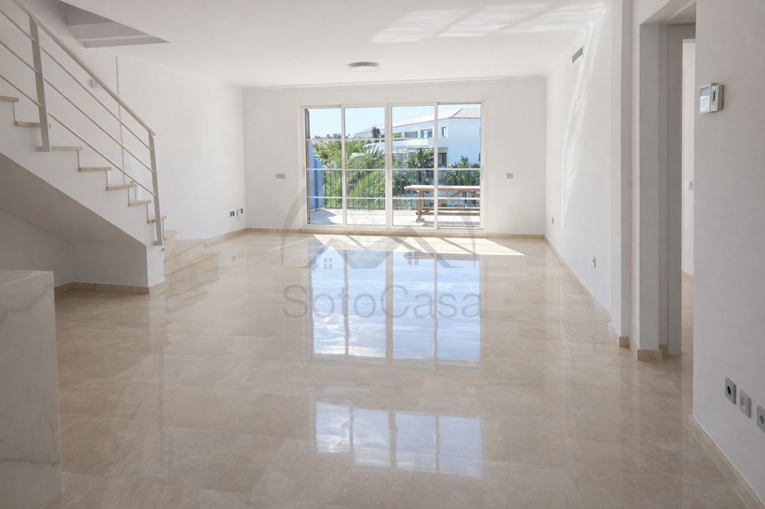 Penthouse in Sotogrande, San Roque, Andalusia 3 - 16039131