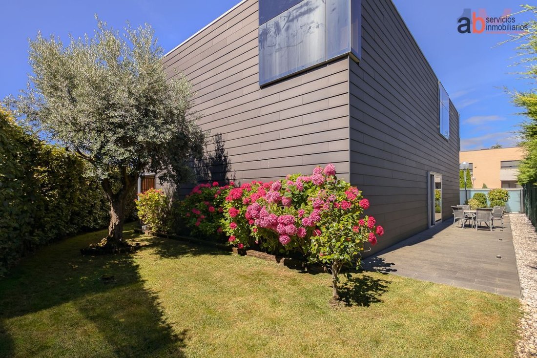 Chalet in Pamplona, Navarre, Spain 2 - 12824912