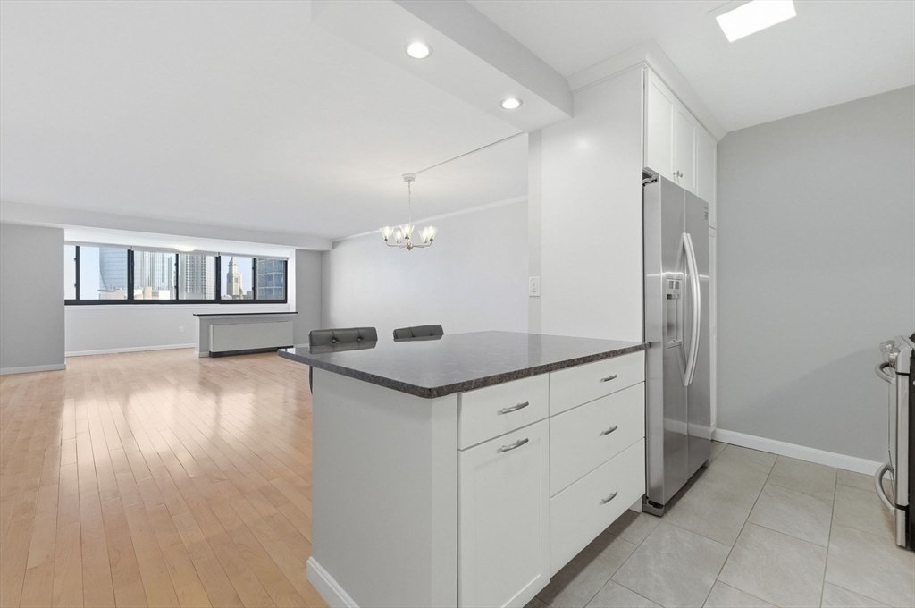 Condo in Boston, Massachusetts, United States 1 - 17719681