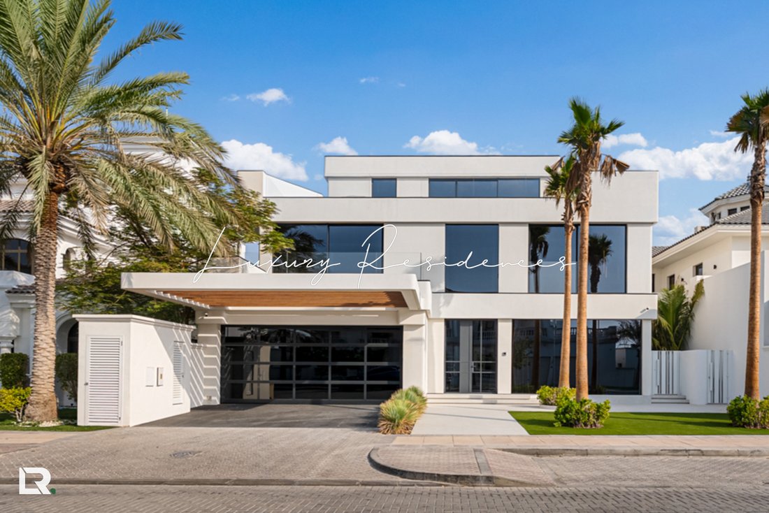 Villa in Palm Jumeirah, Dubai, United Arab Emirates 1 - 16654334