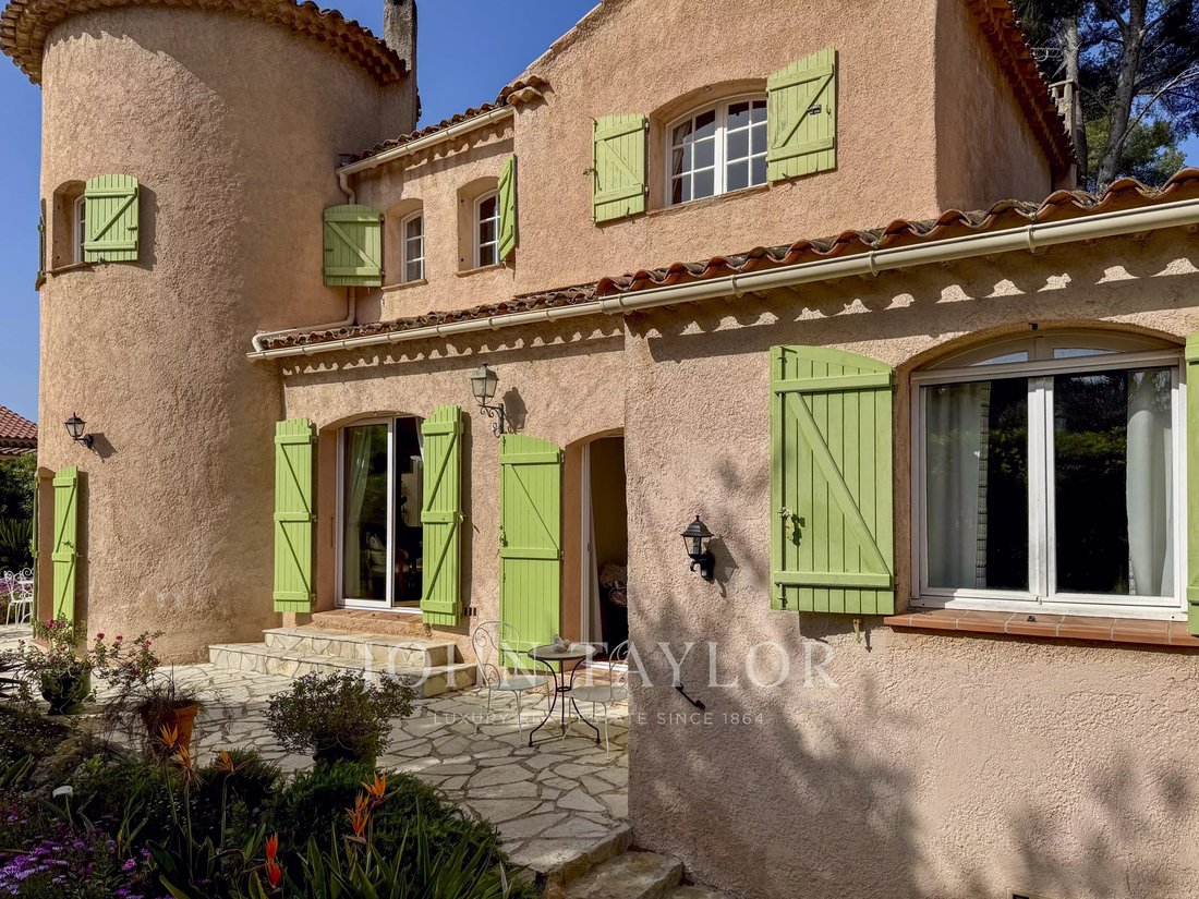 Villa in Nord, Sanary-sur-Mer, France 3 - 17721168