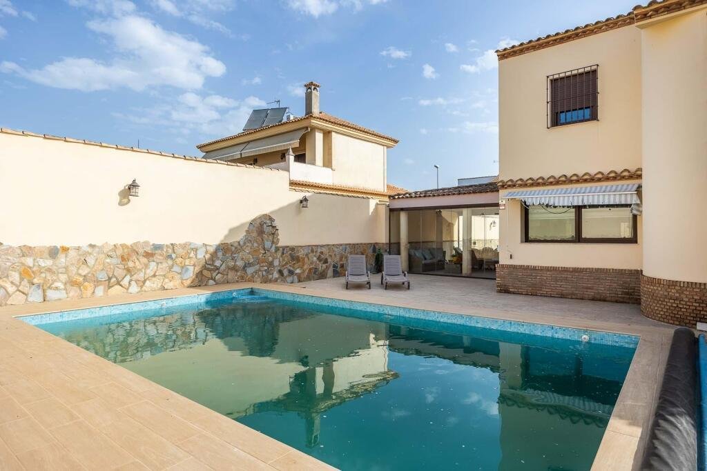 House in Montequinto, Dos Hermanas, Spain 3 - 17698390